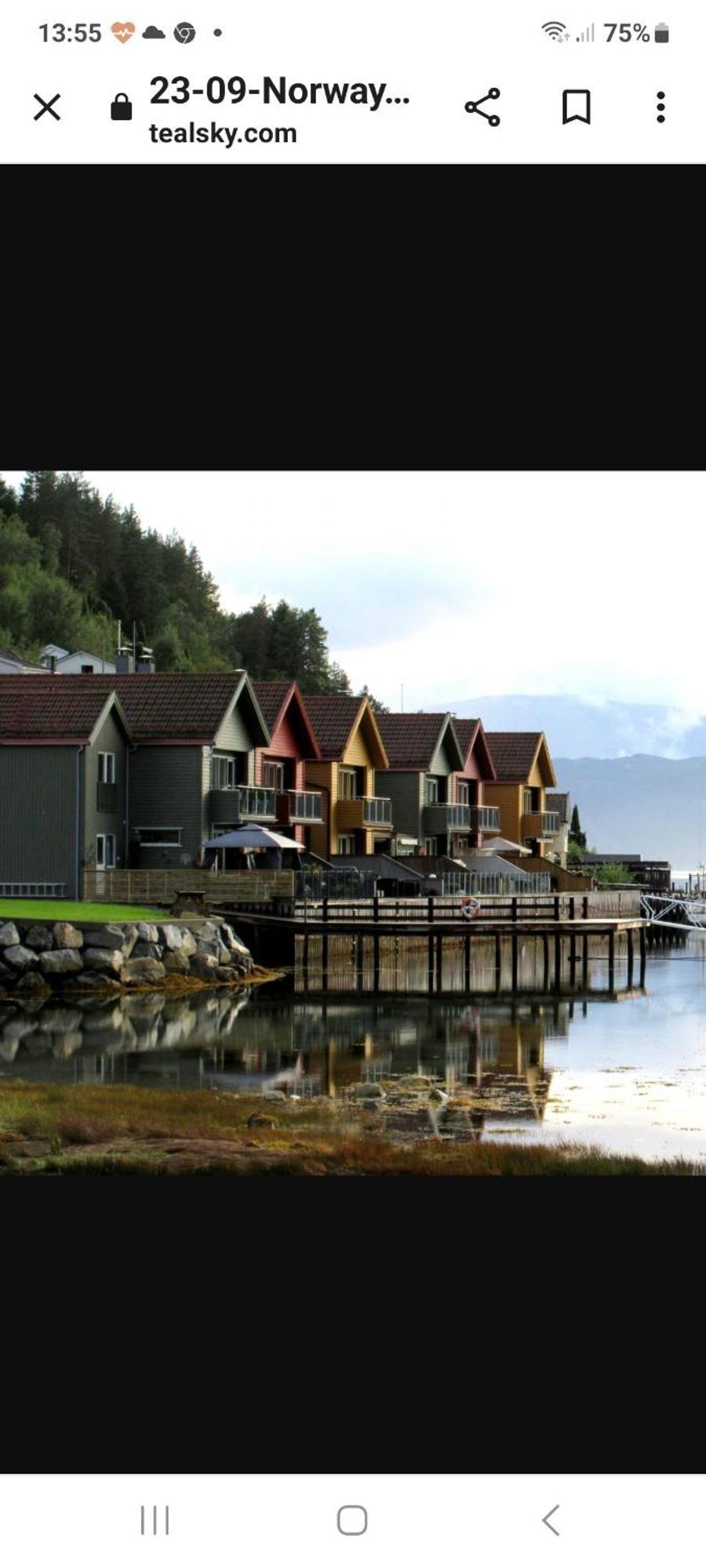 Nedre Amla Fjord Apartment Kaupanger Esterno foto