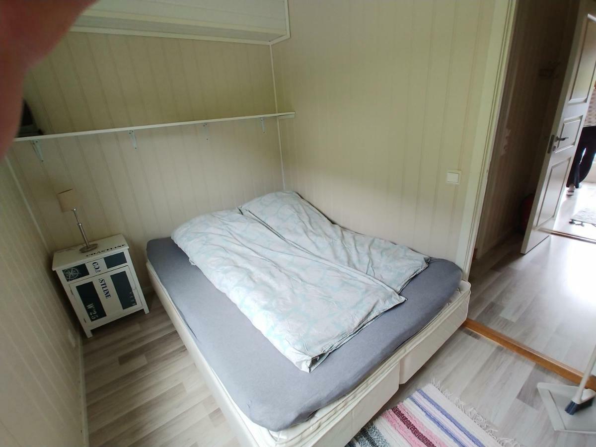 Nedre Amla Fjord Apartment Kaupanger Esterno foto